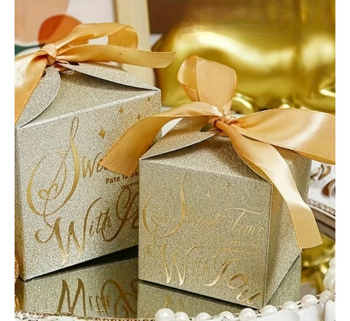 Gold gift packaging boxes - Gallery Image
